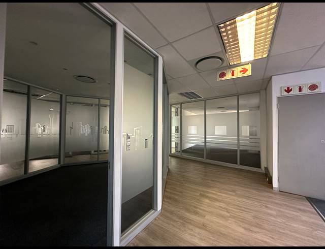 375M² OFFICE TO LET IN CENTURION CENTRAL